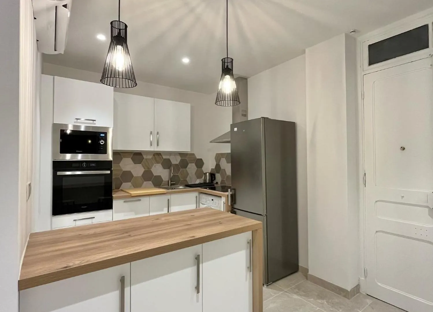 Apartment Cessole - Charme Urbain 3 Chambres Clim & Netflix Nice